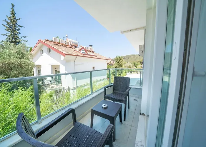 Midpoint Suites