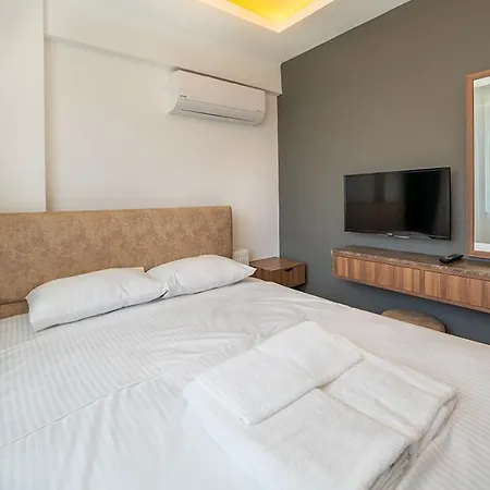 Midpoint Suites Fethiye Exterior photo
